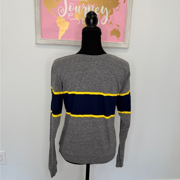 Collegiate Outfitters League Michigan Gray Long Sleeve Top (M) - Picture 4 of 6